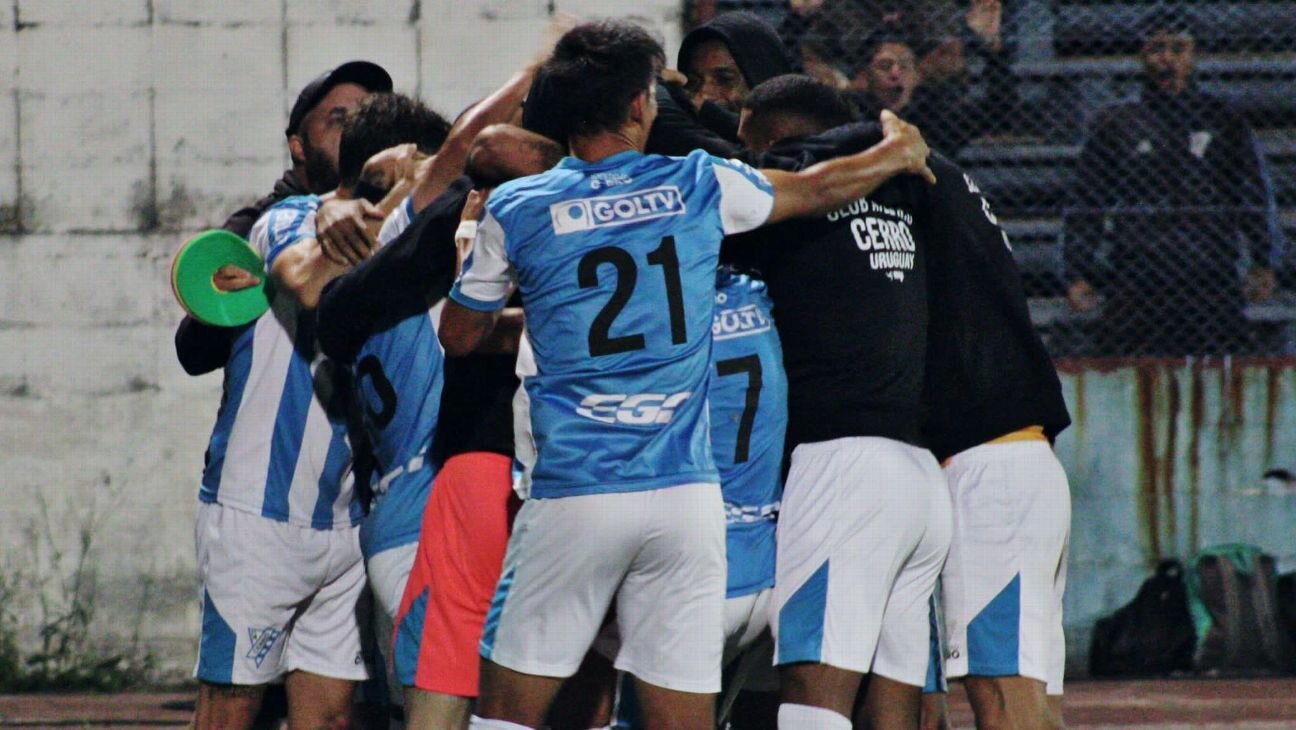 Nacional empató con Fénix 2 a 2 en el cierre de la Fecha 9 del Clausura